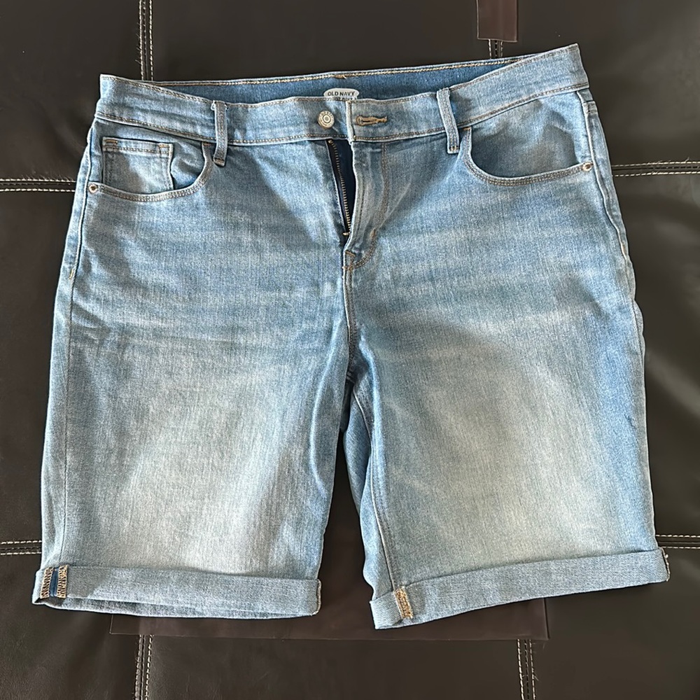 Old navy Bermuda shorts cuffed